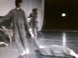 Photo issue de la vidéo de Dernière Paille en répétition, en 1977, Le Groupe de la Place Royale.