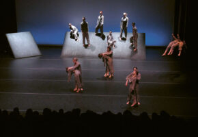 Reconstruction et adaptation à 14 danseurs de Dernière Paille, Soirée Perreault, UQAM, 2009.